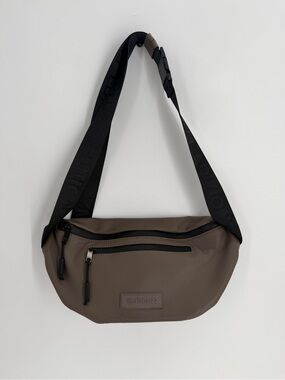 Edition22 Vision Collection Money Belt Sling Bag In Stone